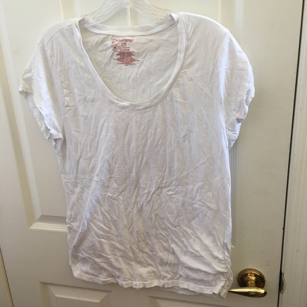 FINAL MARKDOWN No boundaries junior tee xl 15/17